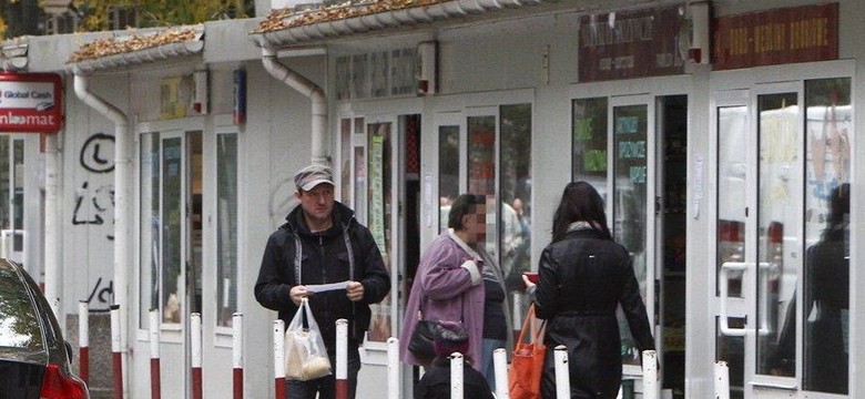 Polski aktor na zakupach. Z kartką od żony?