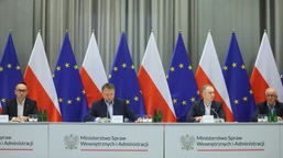 tysiące interwencji, zalane miasta. szef mswia: najgorsze noce już za