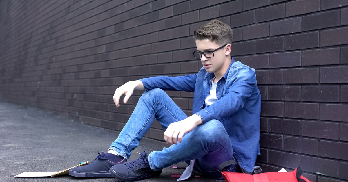 Dorosłym trudno to znieść, ale to najważniejsza potrzeba nastolatka