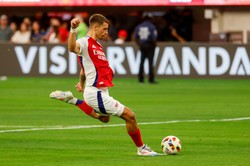 Gol Skórasia i dwie asysty Kiwiora w pucharowych meczach