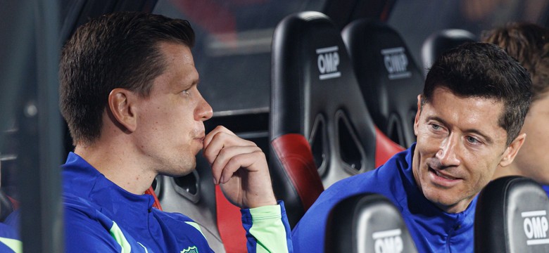 Lewandowski i Szczęsny przefarbowali się na blond. Nowe fryzury piłkarzy Barcelony [FOTO]