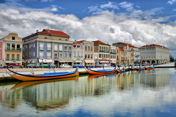 Z szacunków Narodowego Banku Portugalii wynika, że mieszkańcy tego kraju przechowują w domach środki płatnicze w escudo o łącznej wartości ponad 163 mln euro.