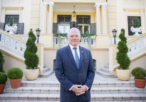 Kristofer Hil, ambasador SAD u Srbiji