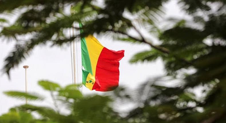 Drapeau en berne Sénégal deuil national