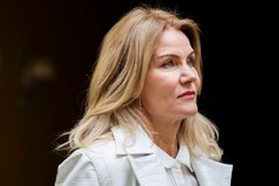 Była premier Danii Helle Thorning-Schmidt oskarża Giscarda d'Estainga o molestowanie seksualne