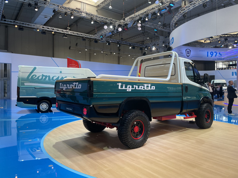 Iveco Tigrotto z napędem 4x4.