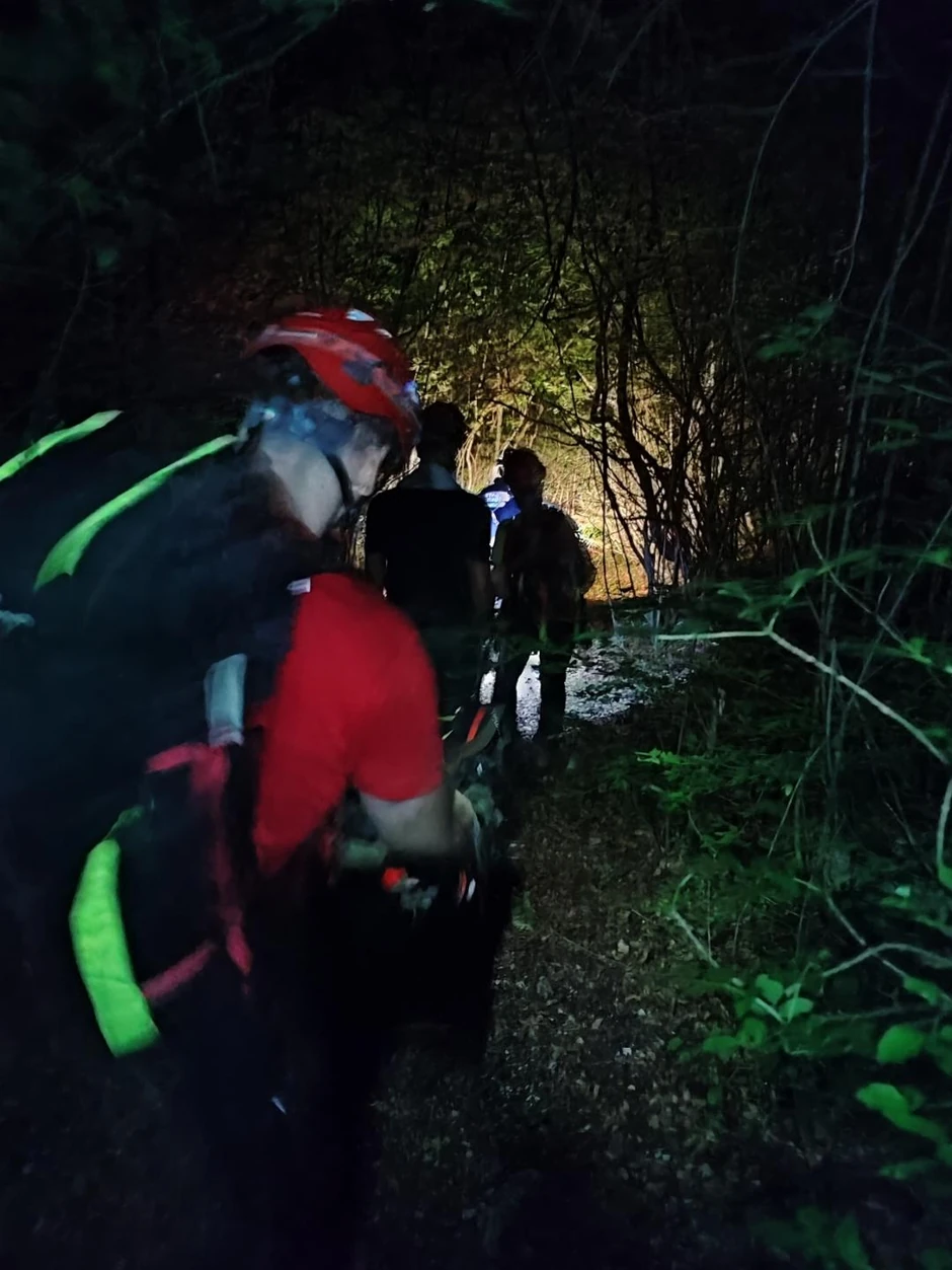 Spasioci evakuisali povređenog planinara iz kanjona Jerme kod Pirota