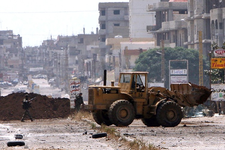 Syria znajduje się od wielu lat w stanie wojny domowej. Pogarszająca się sytuacja w kraju znajduje wyraźne odzwierciedlenie w wartości jej indeksu demokracji, który maleje z roku na rok. Jeszcze w 2006 roku (pierwsza edycja) kraj ten otrzymał 2,36 pkt., w 2015 roku otrzymał natomiast tylko 1,43. Autorzy raportu uznali, że w Syrii w ogóle nie funkcjonuje rząd i niemożliwe jest przeprowadzenie wyborów. Nie są też przestrzegane prawa człowieka.