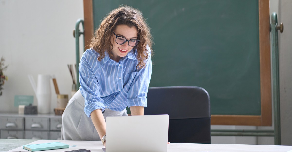 Wakacje bez wynagrodzenia? Tysiące nauczycieli traci ciągłość składek