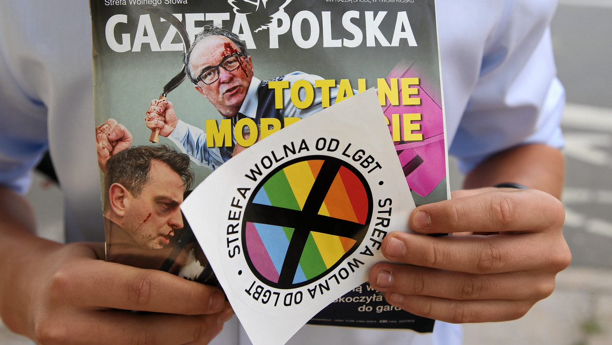 Poznań: Atak na kiosk z powodu naklejki "Strefa wolna od LGBT"