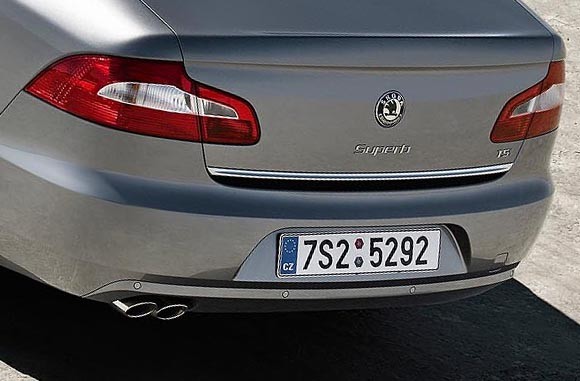 Superb zostanie zaprezentowany na genewskim salonie samochodowym