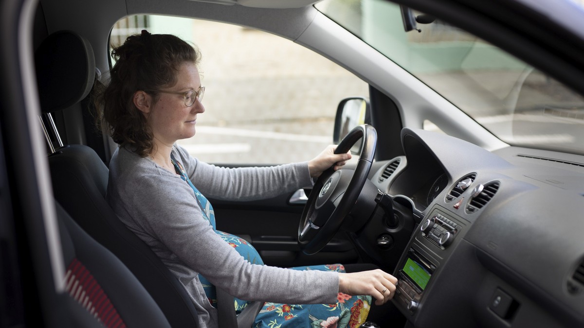 Nikada ne stavljajte ovo na volan: Moglo bi da vas koštata kontrole nad vozilom i života