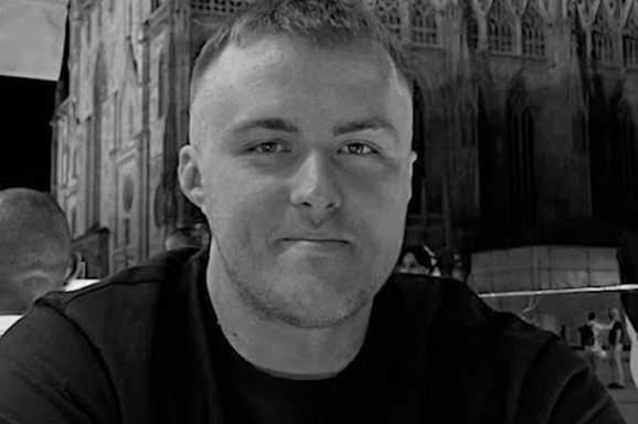 Umro Luka Matić (26) čija je životna bitka ujedinila Srbiju: Jednog dana osetio je trnjenje ruke, pao mu je kapak, usledila je teška dijagnoza, danas nas je napustio