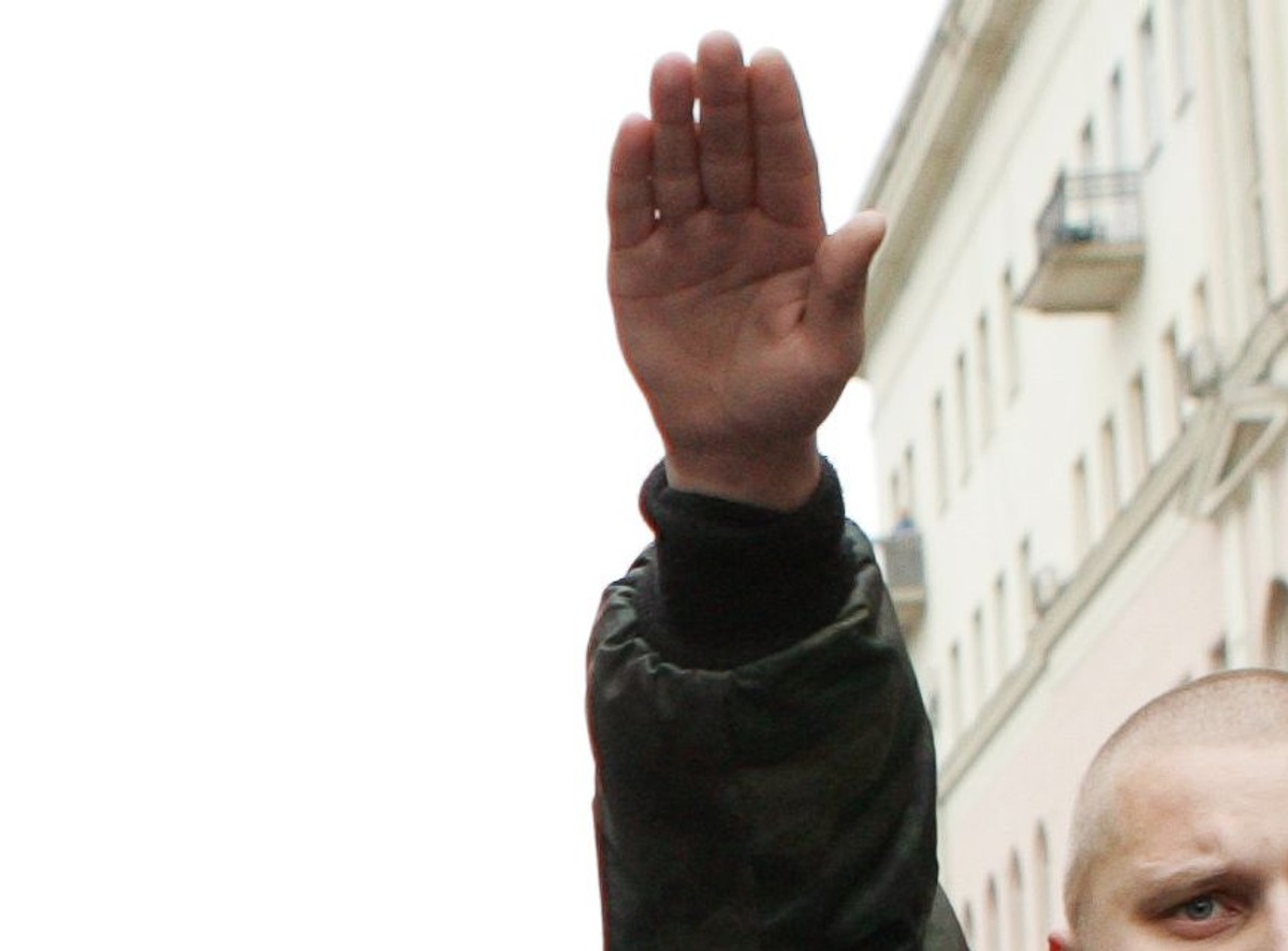 Hailujący mężczyzna