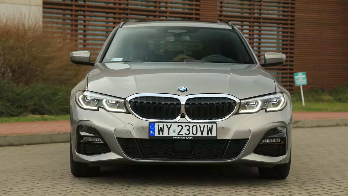 BMW 330i xDrive Touring