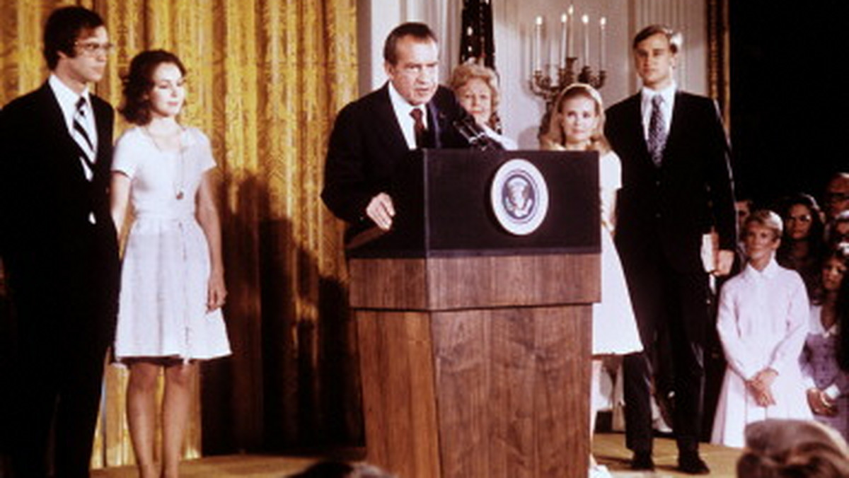 Nazwą afera Watergate ochrzczono skandal polityczny, który dotknął Stany Zjednoczone w pierwszej połowie lat 70. W jego wyniku prezydent Richard Nixon został zmuszony podać się do dymisji.