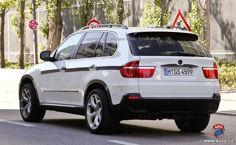 Zdjęcia szpiegowskie: BMW X5 M – zdjęcia nowego 12-cylindrowego SUV-a