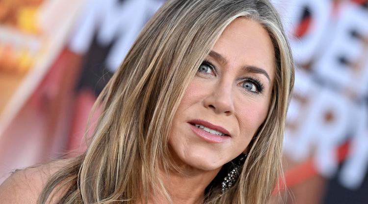 Nagyon aggódnak barátai Jennifer Anistonért - félő, hogy beleroppan Matthew Perry elvesztésébe Fotó: Getty Images