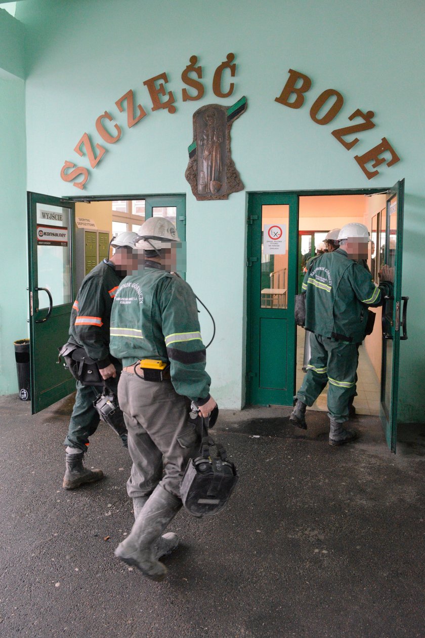 Związkowcy: Albo 14-ki, albo strajk!