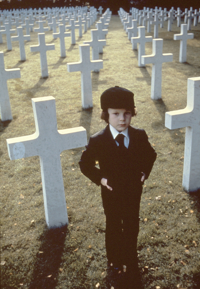 "Omen" (1976)