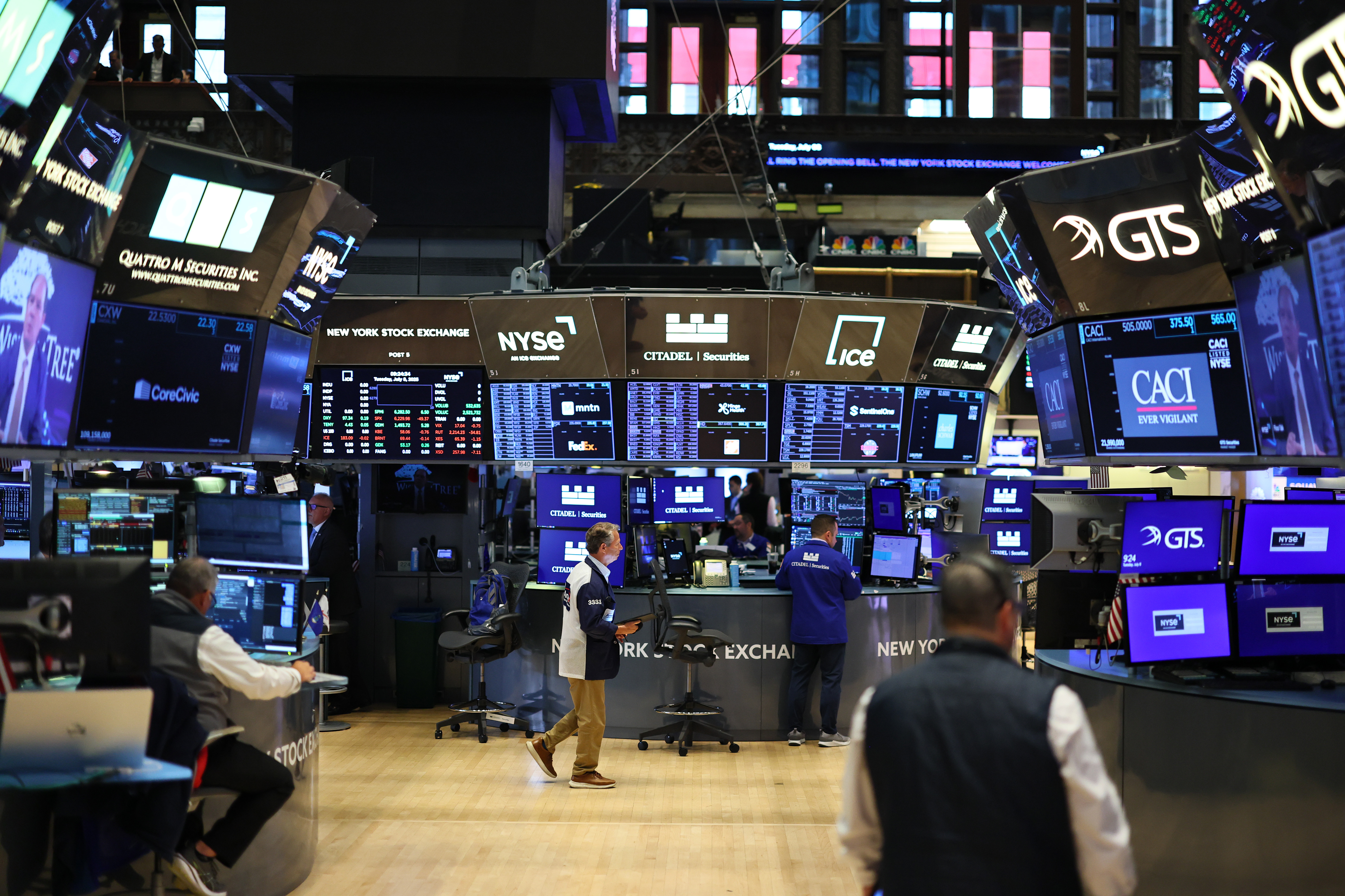 Wall Street stijgt na Fed-notulen, Nvidia 4 biljoen waard