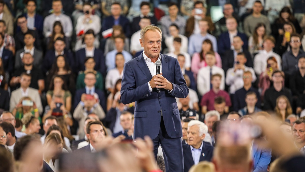 Donald Tusk na konwencji PO w Radomiu