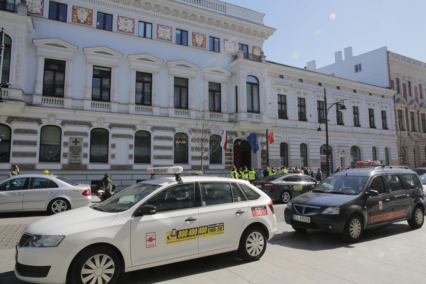 Taksówkarze z petycją u wojewody