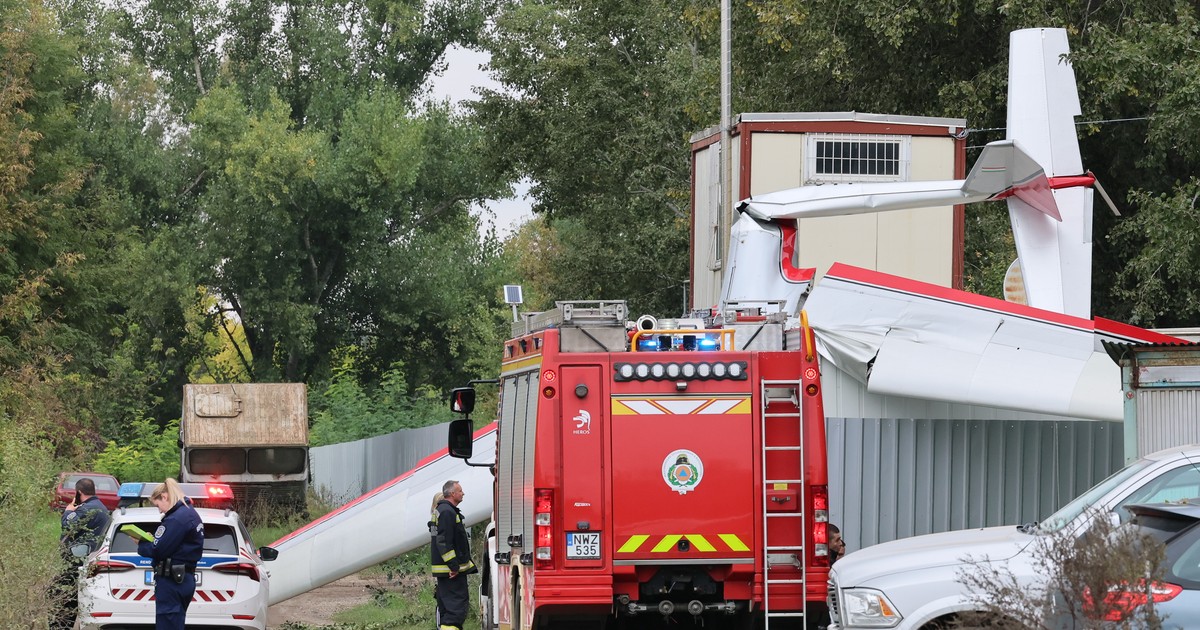 Óriási a baj! Lezuhant egy repülő Dunakeszinél