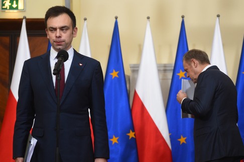 Premier Donald Tusk i minister finansów Andrzej Domański