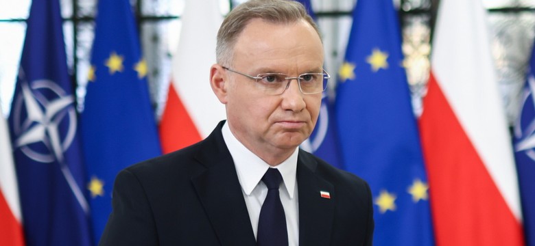 Duda nowym Chamberlainem? Sikorski "odradza"