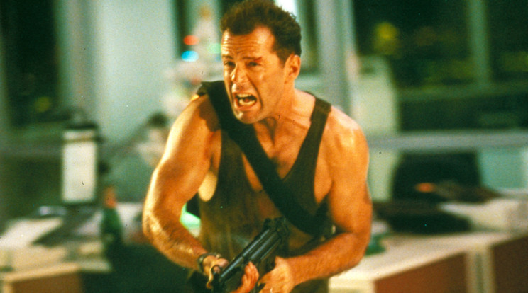 Bruce Willis mozilegendává vált John McClane szerepével, a rajongók imádják /Fotó: Northfoto