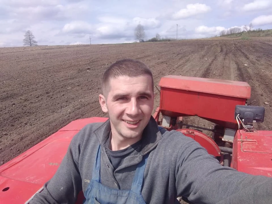 Po diplomi inženjeg elektroenergetike, u diši seljak: Ilija Mirosavić iz sela Tabanovići kod Požege