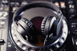 Siedem szybkich na weekend. Przegląd nieoczywistych premier płytowych odc. 2