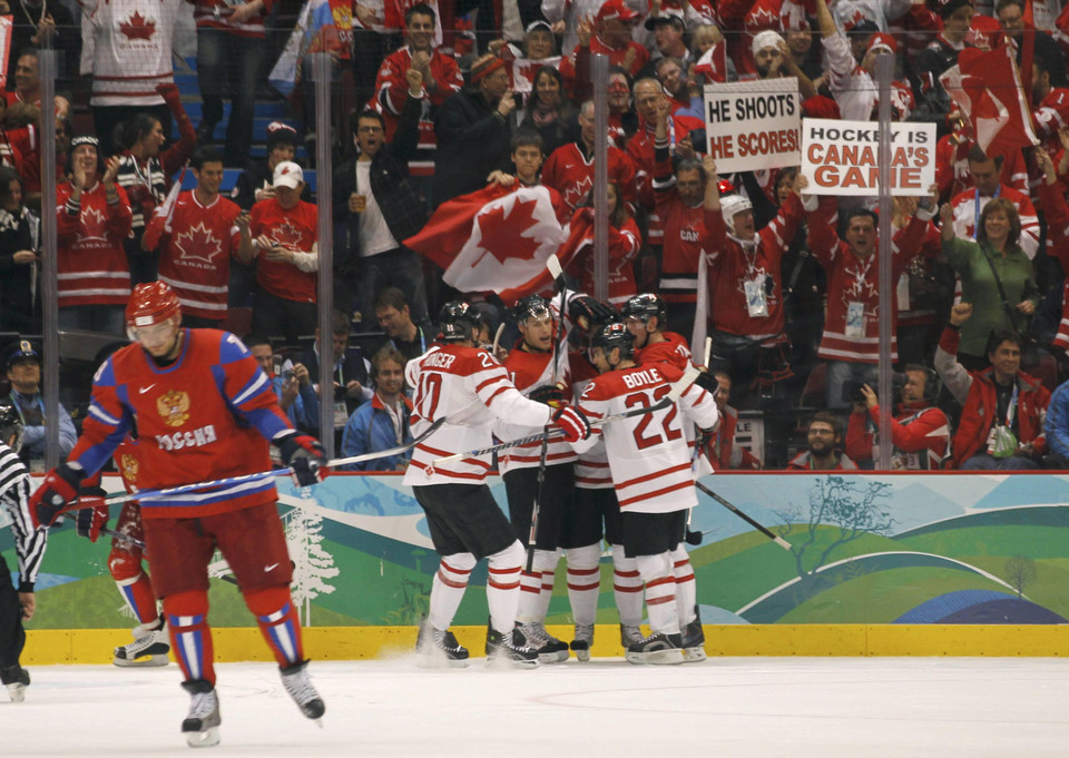 Канада 3. Россия Канада 7 3 Ванкувер. Россия Канада 3 7. Канада Олимпийские игры 2010 по хоккею.