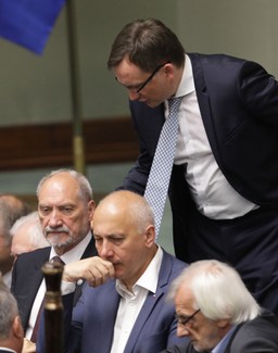 Sejm wznowił obrady. Posłowie nie zgodzili się na przerwę