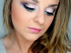 Bryza znad oceanu - supermodny letni makijaż Golden Rose krok po kroku