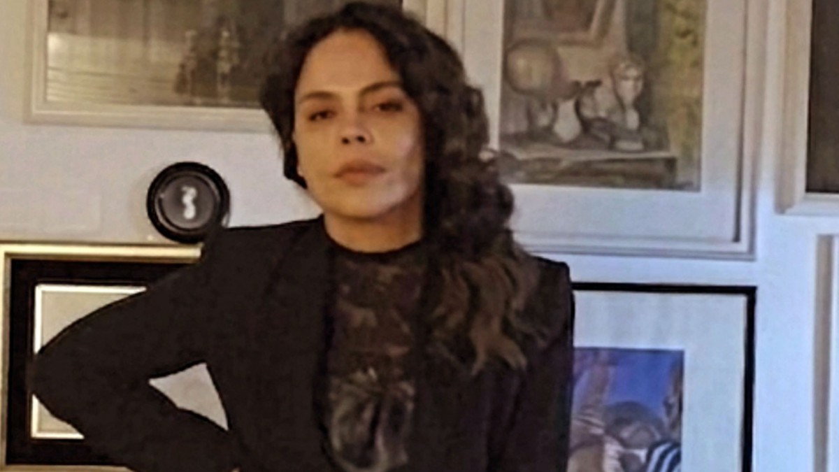 SRNA LANGO JE U ŠESTOJ DECENIJI I DALJE FATALNA! U farmerkama, čipki i sakou pokazala savršenu liniju: Glumica oduševila sve izgledom