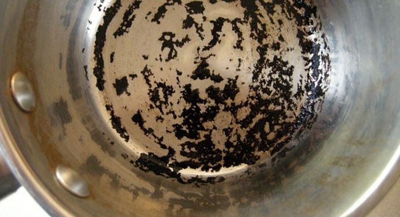 Cleaning a burnt pot