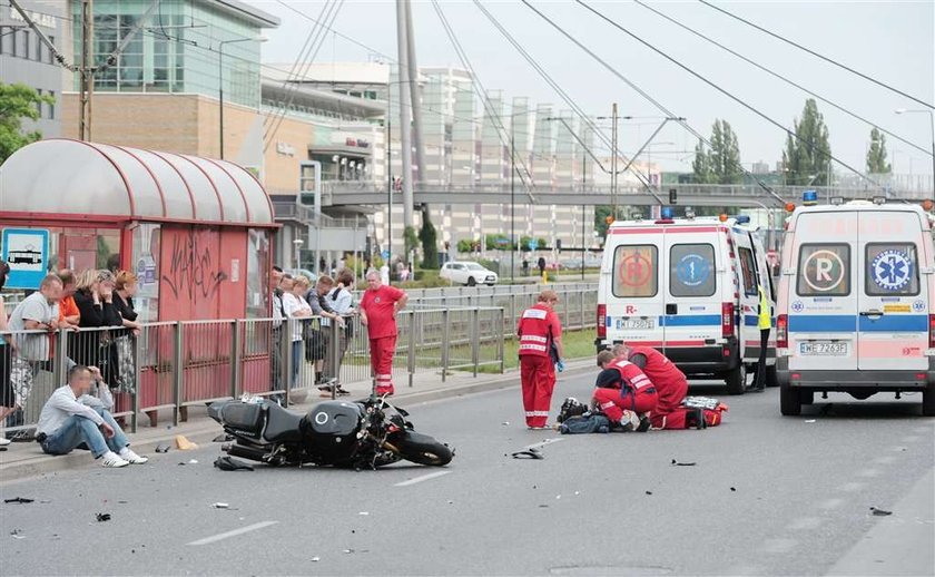 Tragiczny wypadek przed Galerią Mokotów. Drastyczne ZDJĘCIA