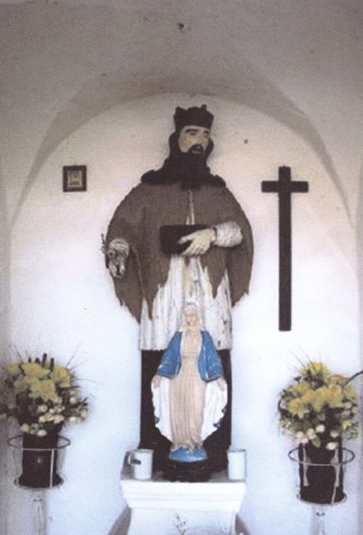 Figura św. Nepomucena skradziona z kapliczki