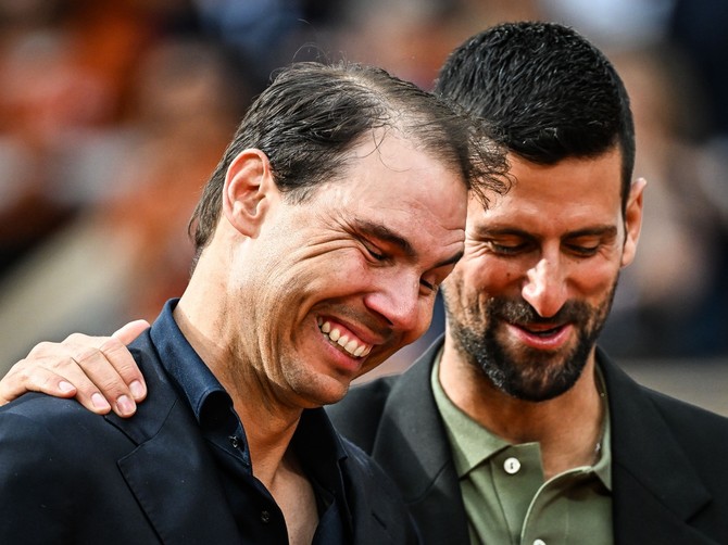 Rafael Nadal i Novak Đoković prošle godine na Rolan Garosu, kada se Špaanc oprostio od profesionalne karijere tenisera