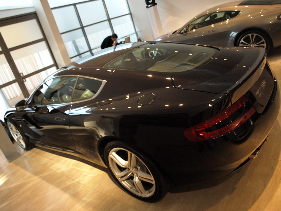 Aston Martin - salon w Polsce