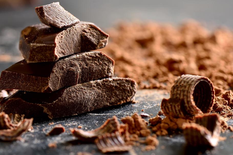 W 2016 r. na każdego Polaka przypadło ok. 6,3 kg czekolady i wyrobów czekoladowych, czyli o ok. 30 proc. więcej niż w 2011 r. - wskazują analitycy Banku BGŻ BNP Paribas