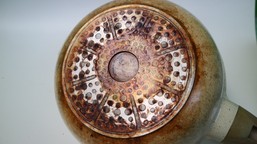 rewelacyjny sposób na wyczyszczenie patelni. będzie jak nowa