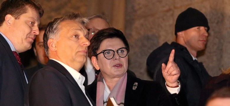 Premier Szydło rozmawiała w Krakowie z premierem Węgier. Powitały ją okrzyki: To jest Kraków, a nie Moskwa