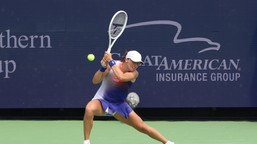 iga świątek w ćwierćfinale. porażki magdy linette i magdaleny fręch w