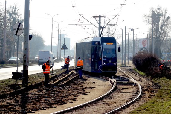 Remont na Powstańców Śląskich we Wrocławiu