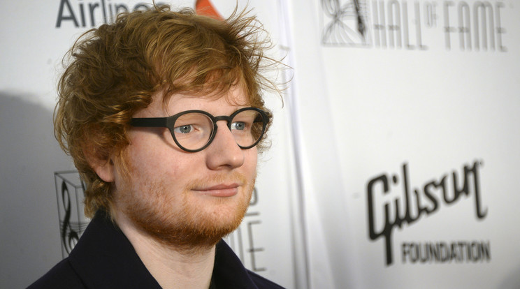Remélhetőleg Ed Sheeranre még hosszú élet vár /Fotó: AFP
