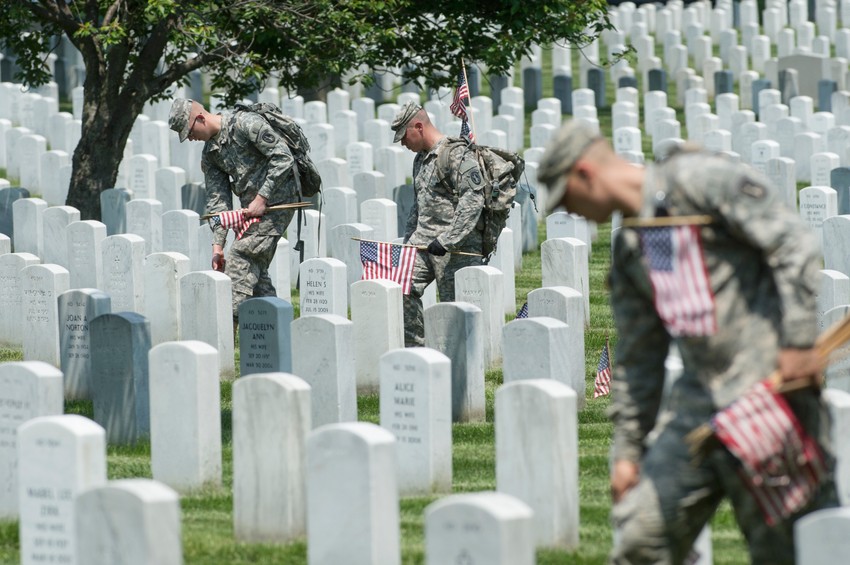 U sukobima u Avganistanu 2019. poginulo je 20 Amerikanaca ali nije jasno koja ubistva su sumnjiva (foto: američko vojno groblje u Arlingtonu)