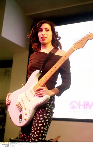 Amy Winehouse portret intymny